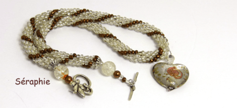 Collier de perles, bijoux, pièce unique, fermoir pour les personnes qui ont des douleus aux mains.