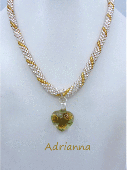 Collier de perles Adrianna