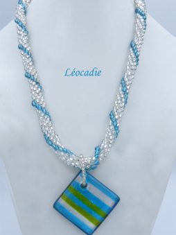 Collier de perles Léocadie