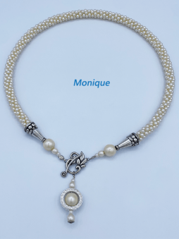 Collier de perles Monique